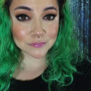 Meet your Posher, Lori-ann